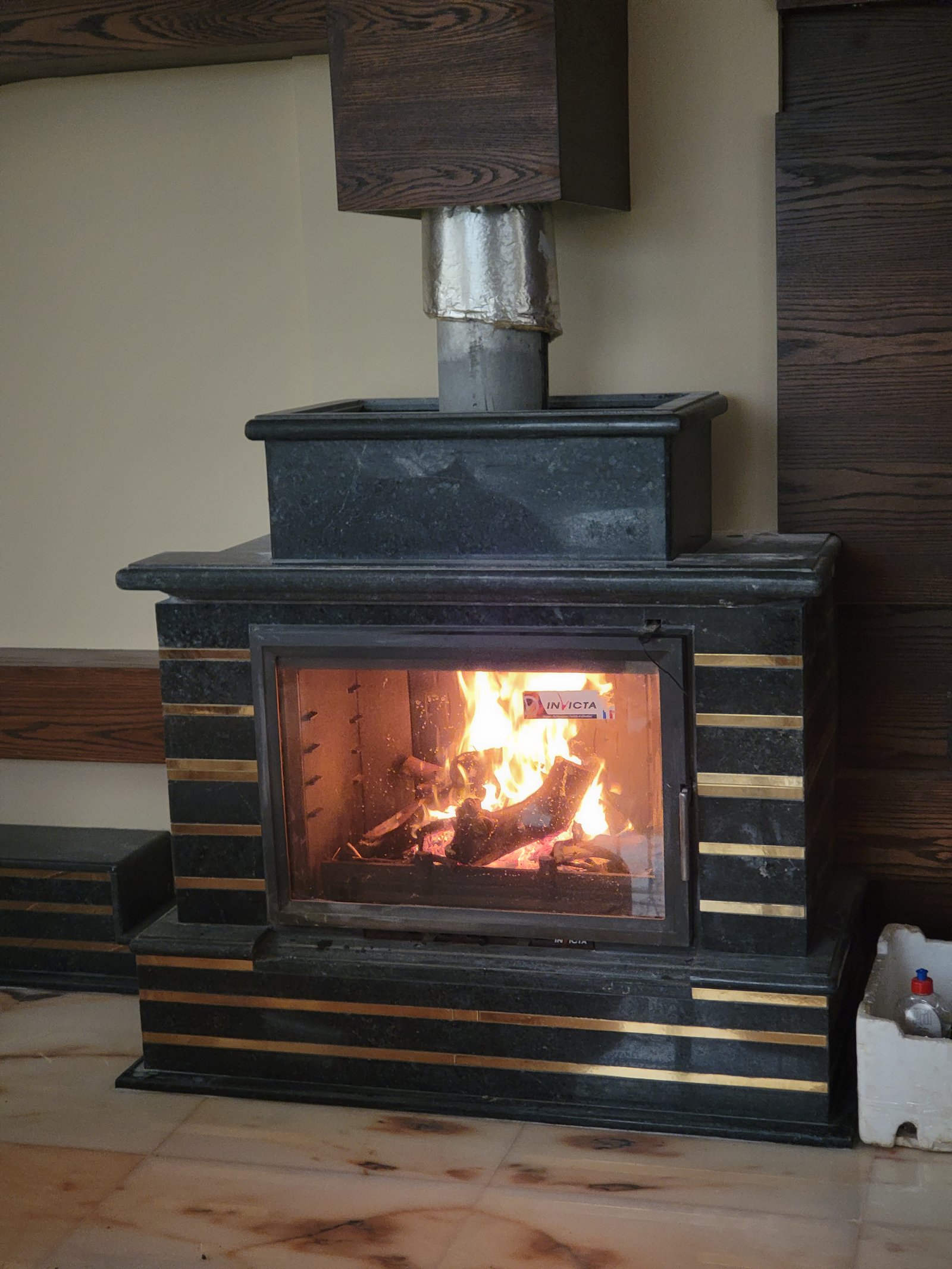 Villa Interior & Landscape - 12