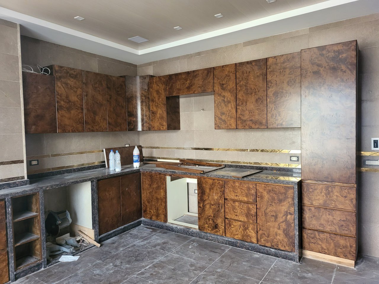 Villa Interior & Landscape - 4