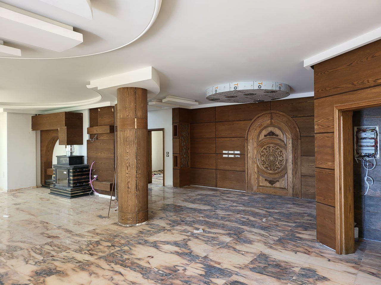 Villa Interior & Landscape - 7